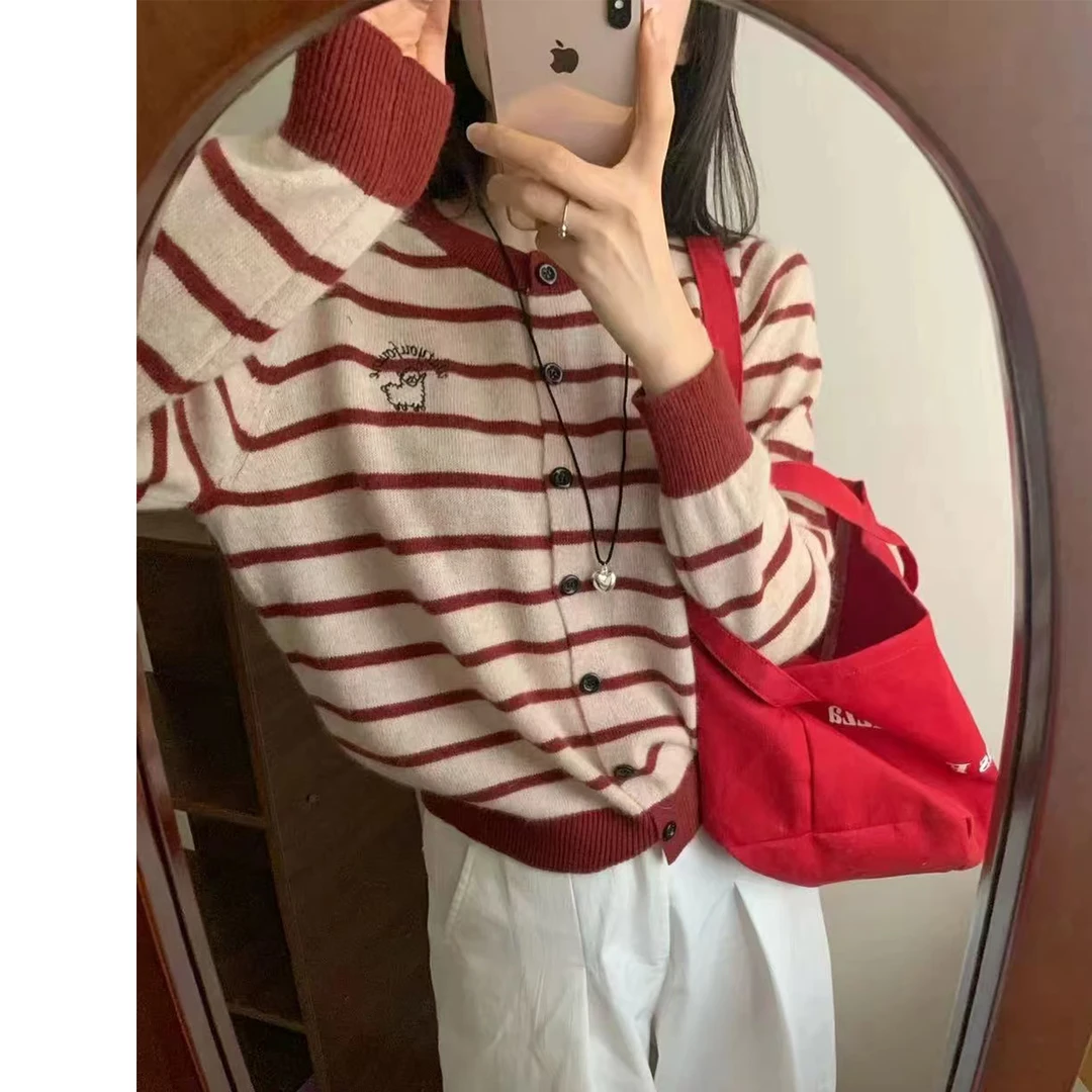 「小绵羊」秋冬保暖撞色慵懒风条纹针织开衫复古宽松毛衣外套-9619