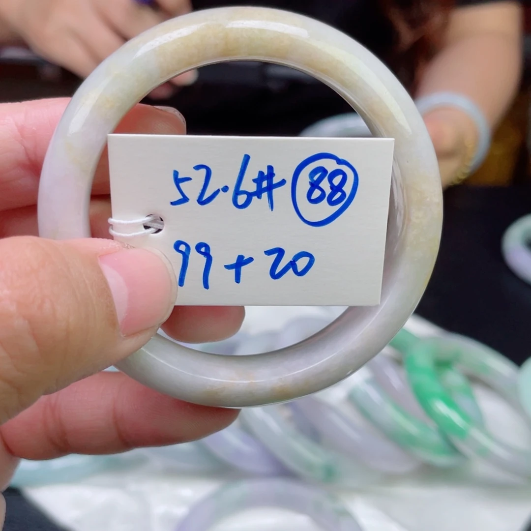 翡翠未镶嵌手镯88