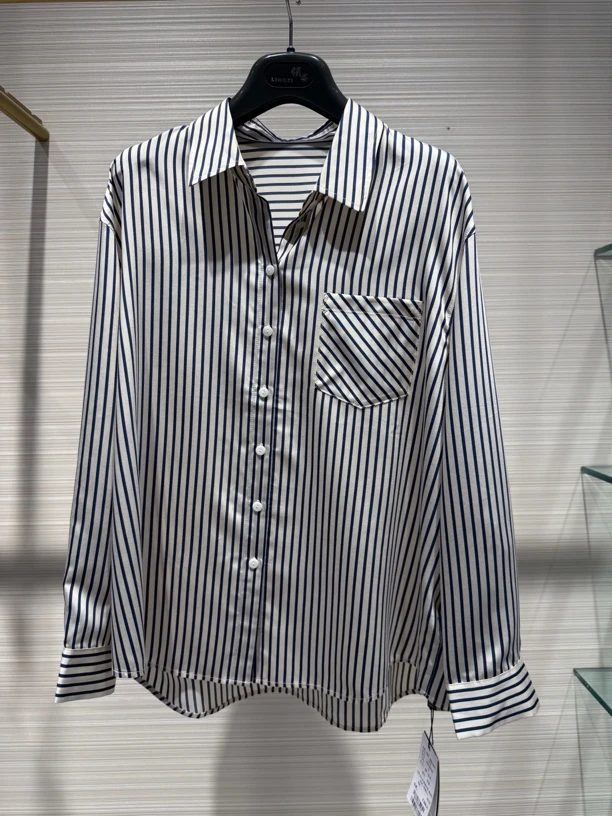 条纹衬衫女宽松设计感长袖中长款气质衬衣（版型宽松建议小一码拍）