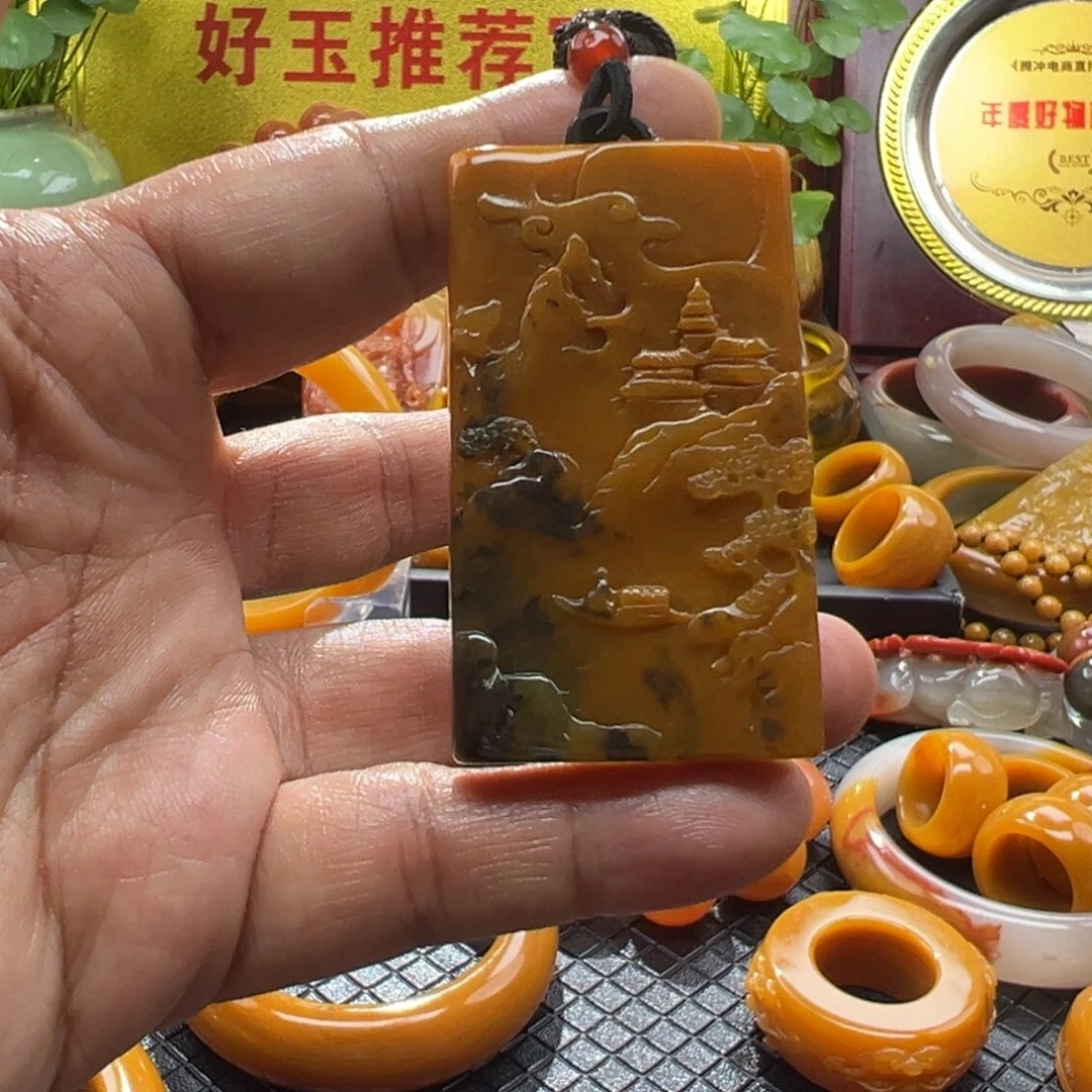 石英质玉未镶嵌颈饰