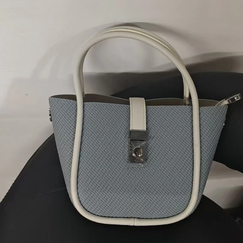 【Tian Yi渠道货】新款设计感轻奢单肩手提包  5212 蓝色