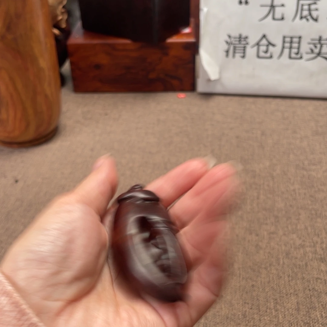 檀香紫檀（小叶紫檀）手里有钳