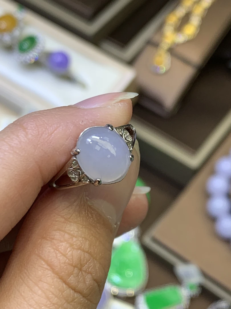 蛋面戒指2.10天然A货翡翠
