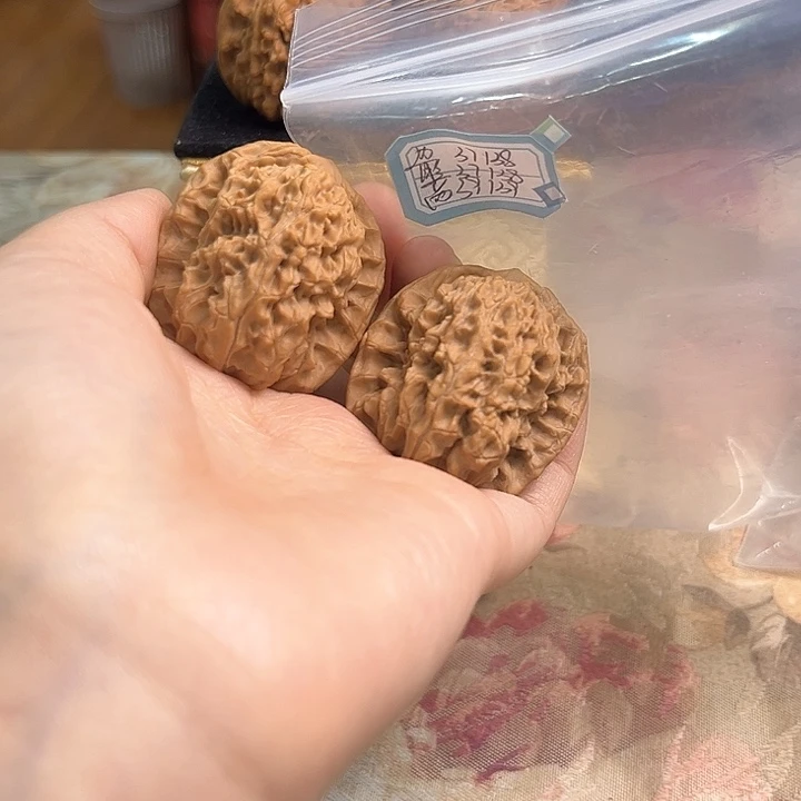 文玩核桃把件非嫁接马老四