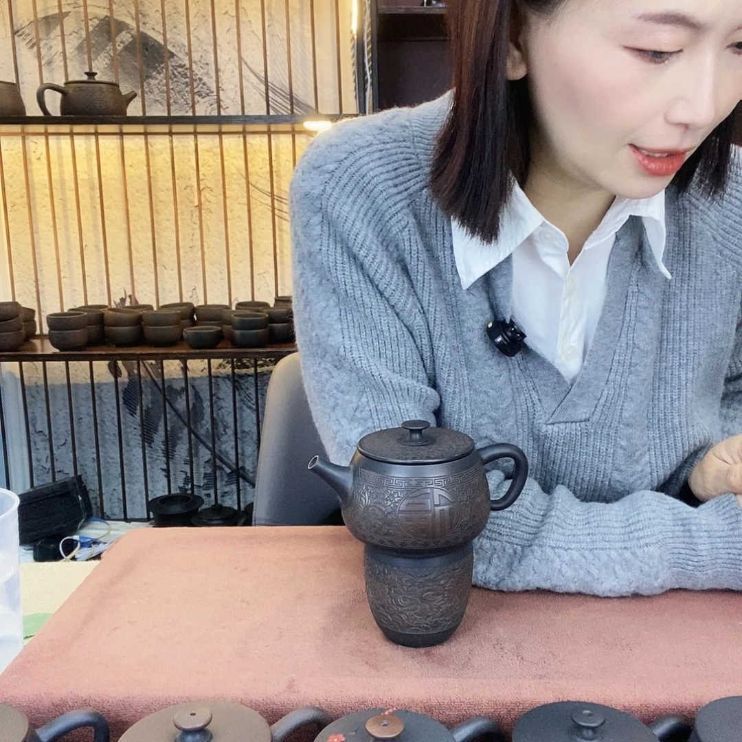 唐草纹300壶带主人