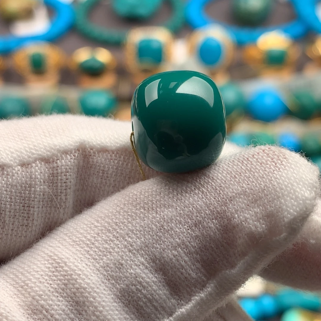 绿松石未镶嵌绿松石13*12mm