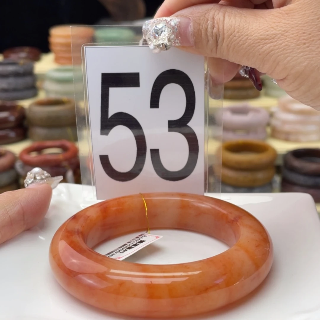 【闪购商品】石英质玉手镯未镶嵌