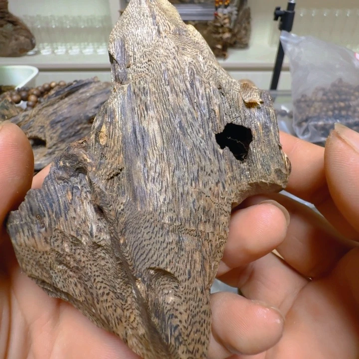 沉香碎屑沉香原母树15年老料