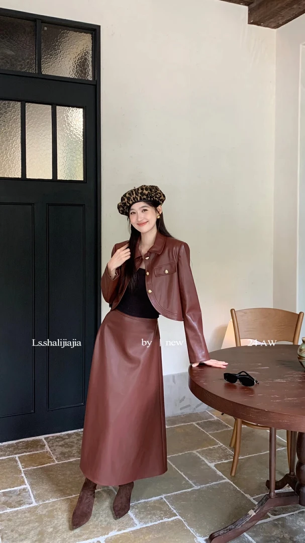 法式风格女装修身显瘦皮衣+半身裙套装