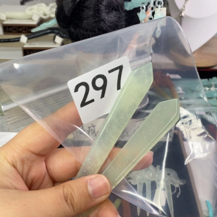 【闪购商品】岫玉发饰未镶嵌云*