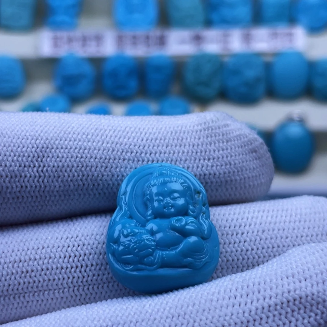 绿松石未镶嵌天然原矿绿松石雕件