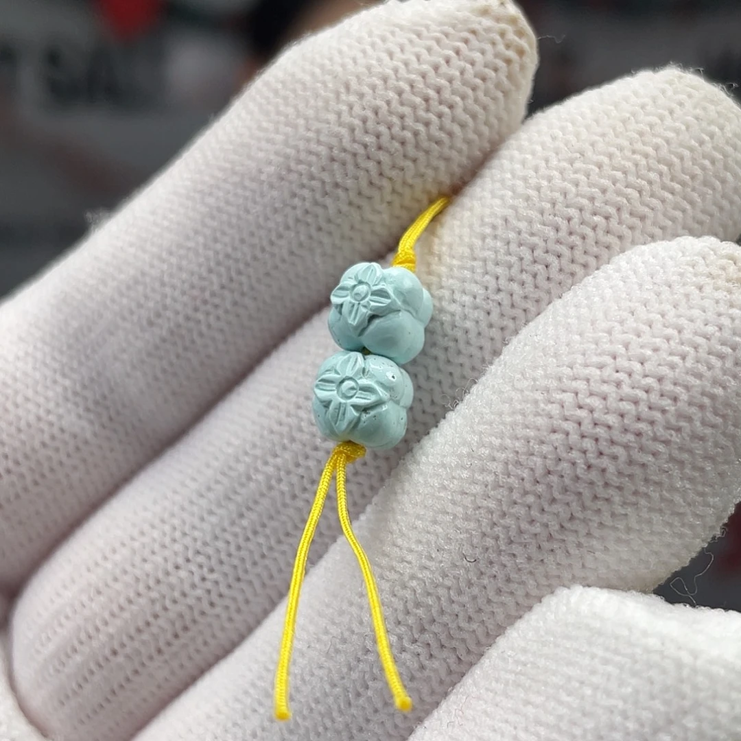 绿松石未镶嵌挂件