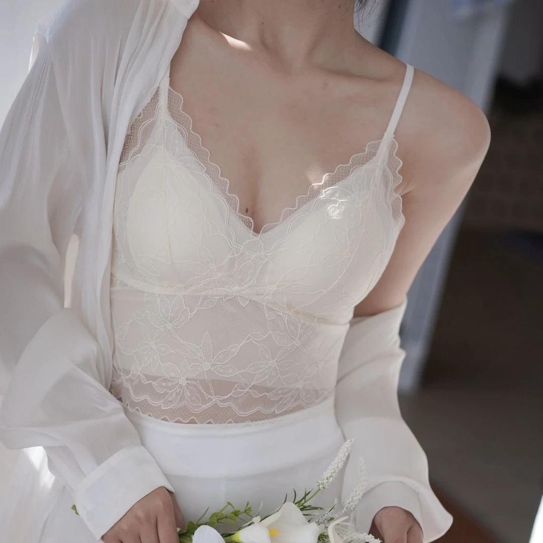 法式刺绣蕾丝小吊带温柔慵懒小性感百搭可外穿打底吊带美背9396