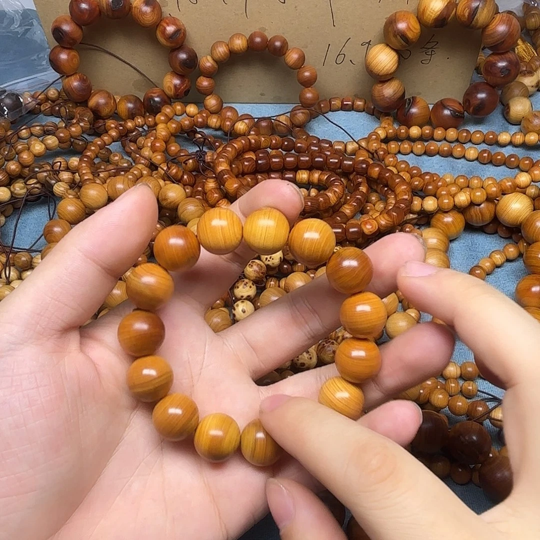 岁***在柏木（崖柏）手串/手链