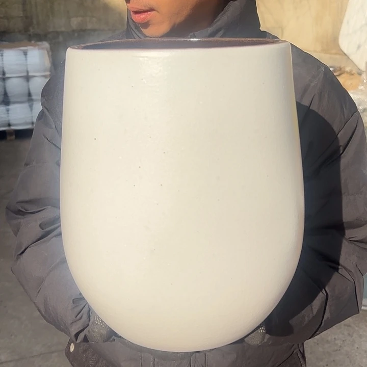 红陶白蛋壳口径21*28