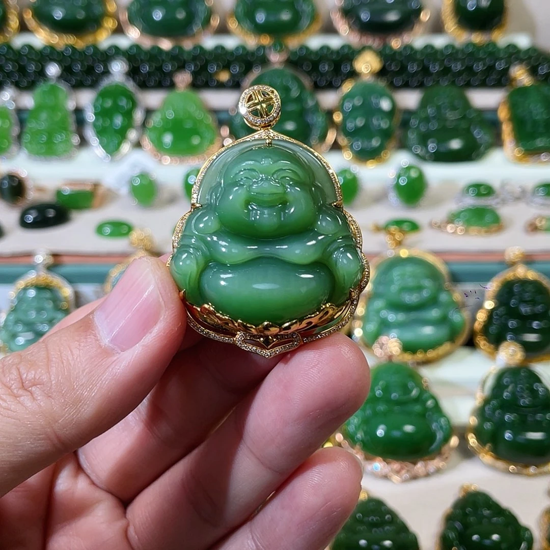 和田玉（碧玉）18K金镶嵌颈饰35mm