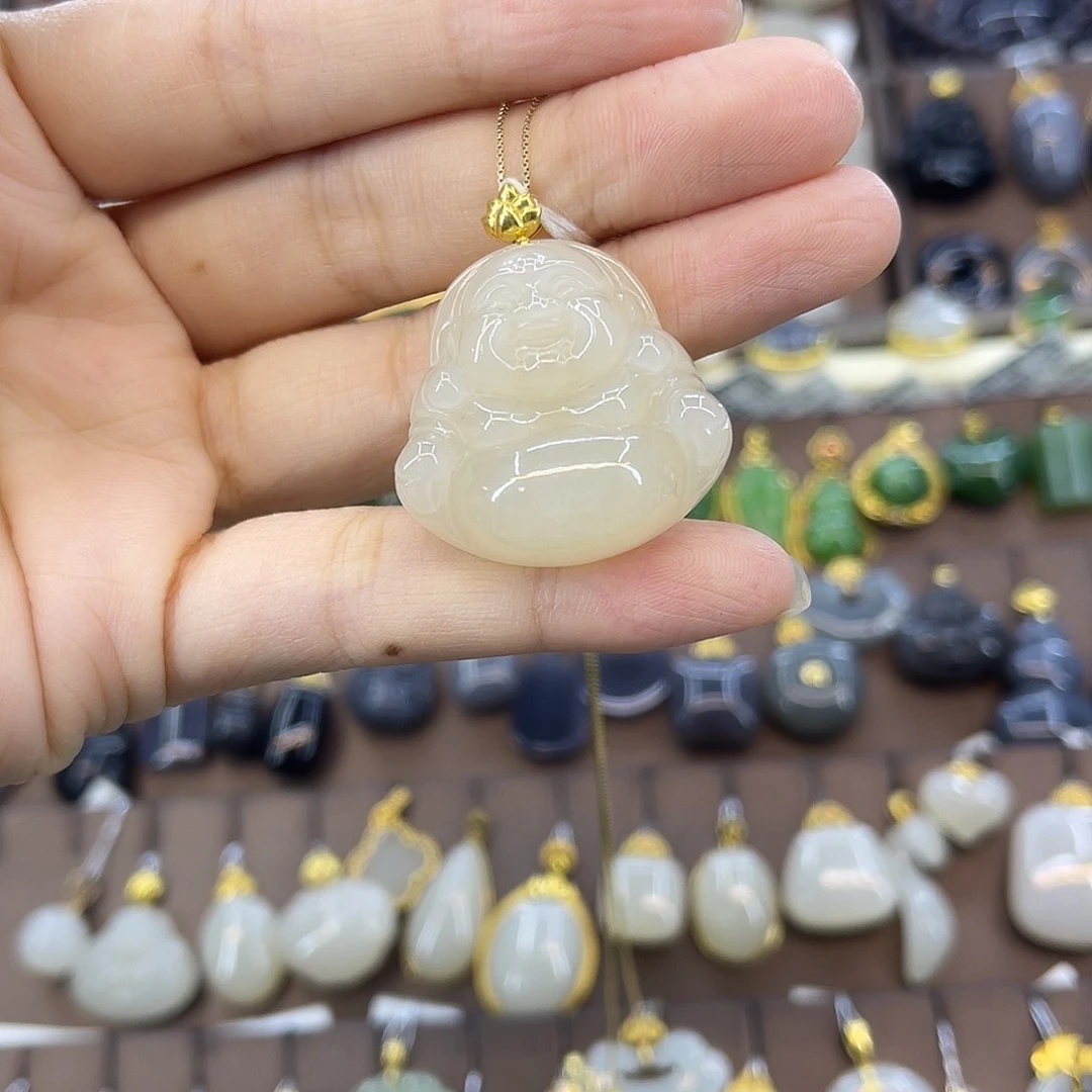 和田玉18K金镶嵌吊坠(赠链)