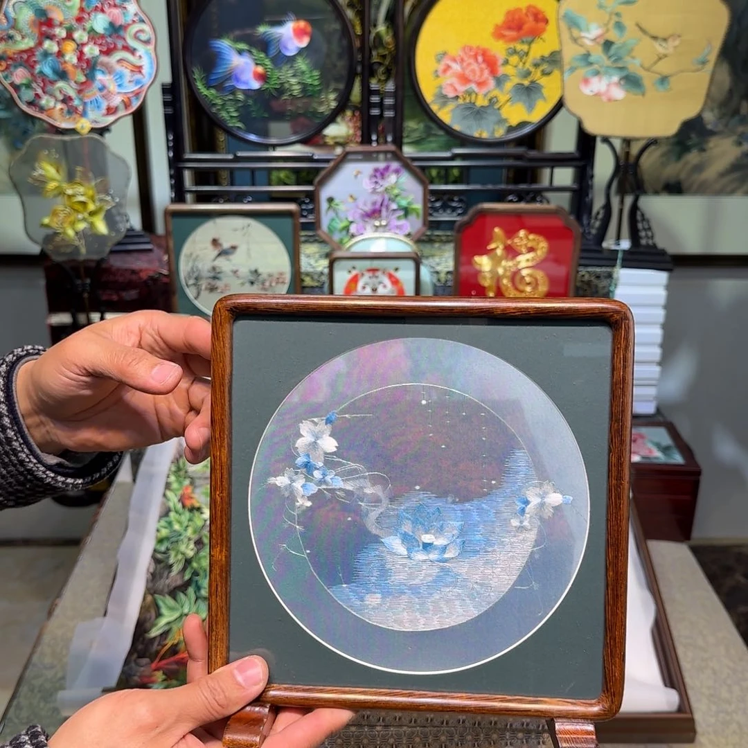 刺绣刺绣工艺精湛