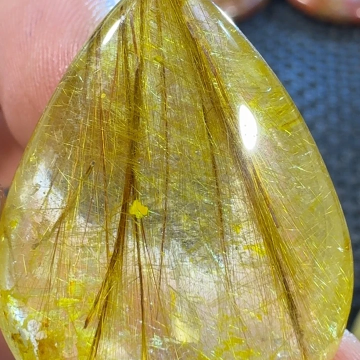 水晶吊坠(不含链)未镶嵌心***芬