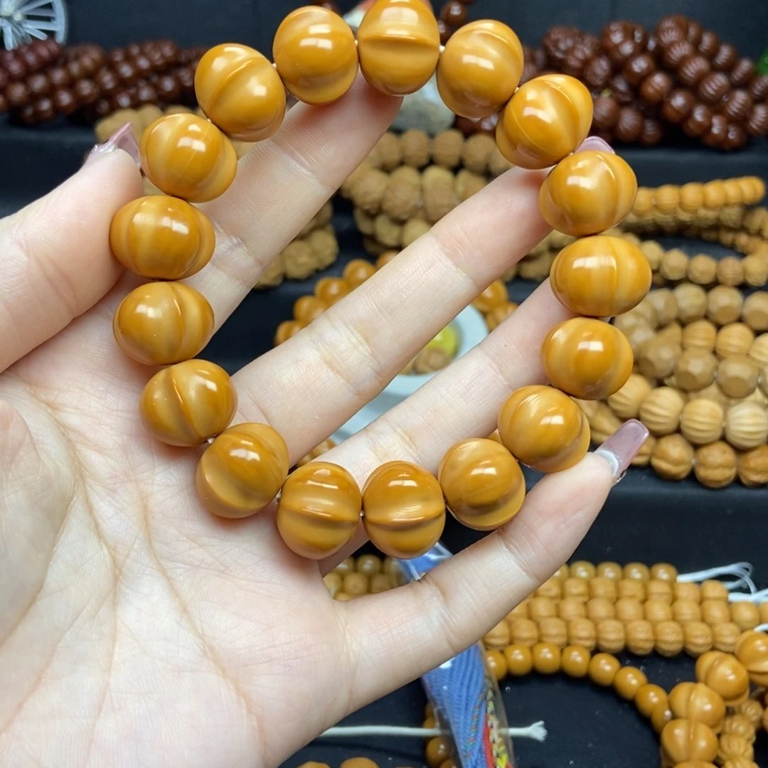 猴头核桃吊坠W***−鲨鱼