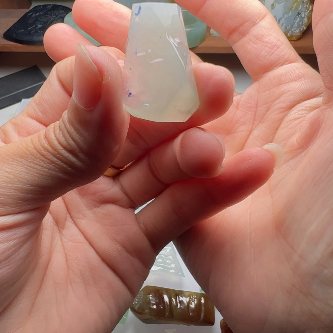 定制翡翠未镶嵌不包工