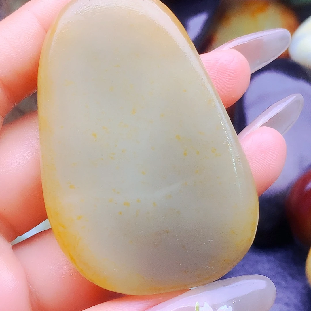 未镶嵌和田玉（糖玉）把件