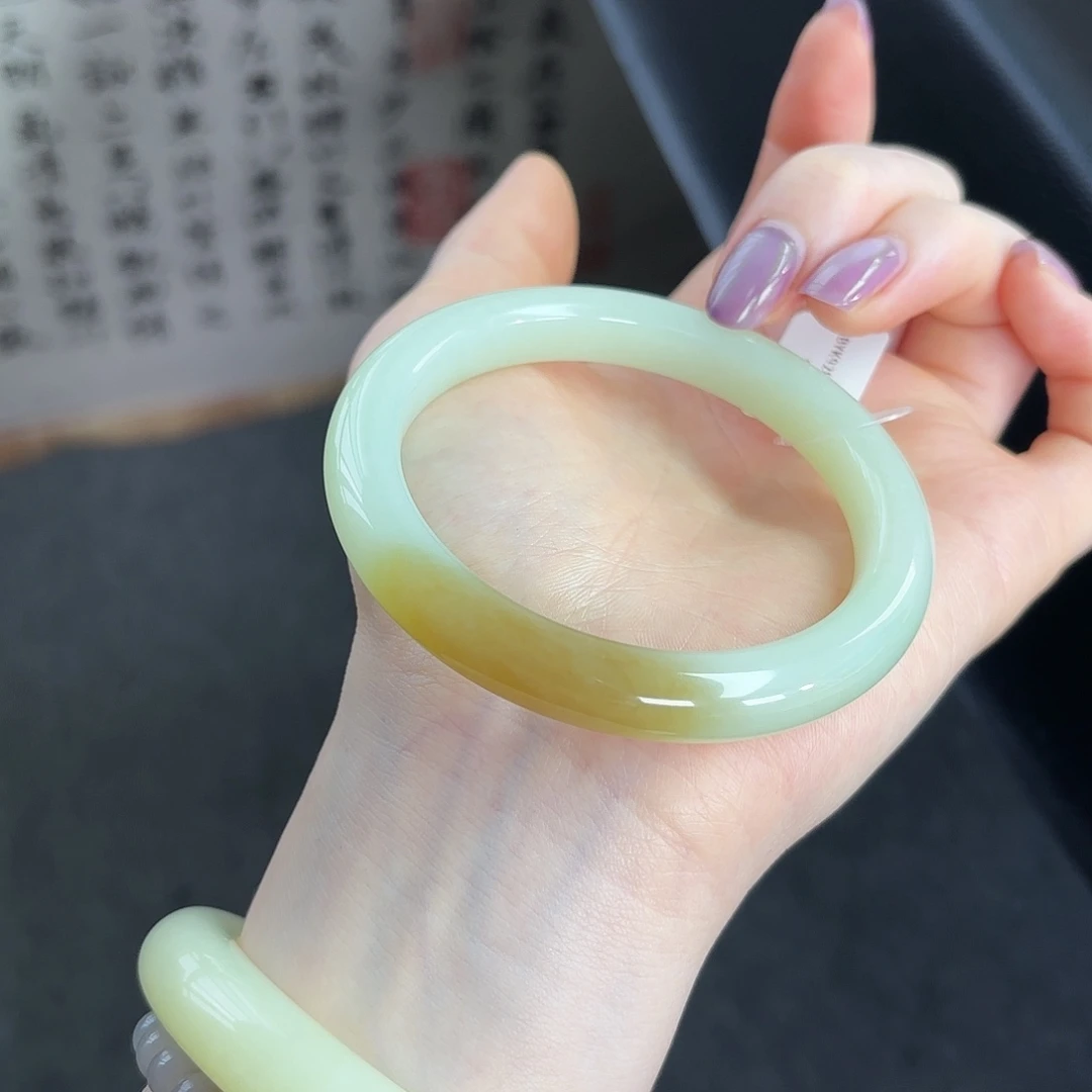 和田玉未镶嵌手镯【青黄口飘糖】