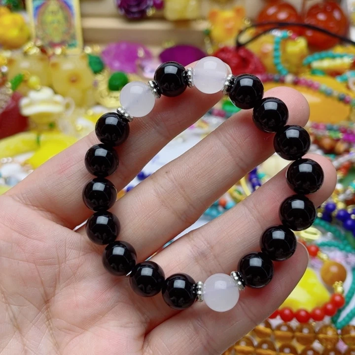 树脂制品42号黑色手链