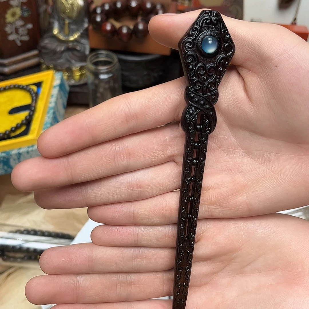 大叶紫檀（黑酸枝木类）
