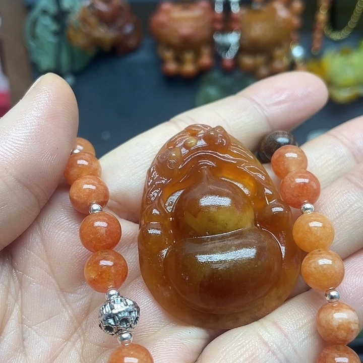 未镶嵌蛇纹石玉颈饰