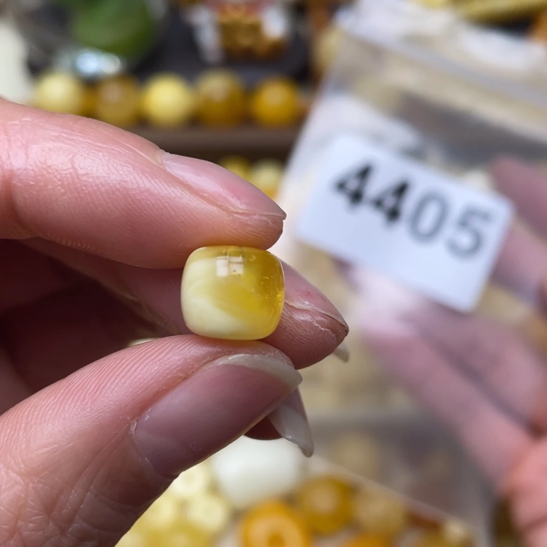 琥珀珠宝奇石未镶嵌冰片10