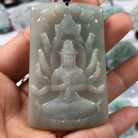 翡翠颈饰未镶嵌千手观音福利