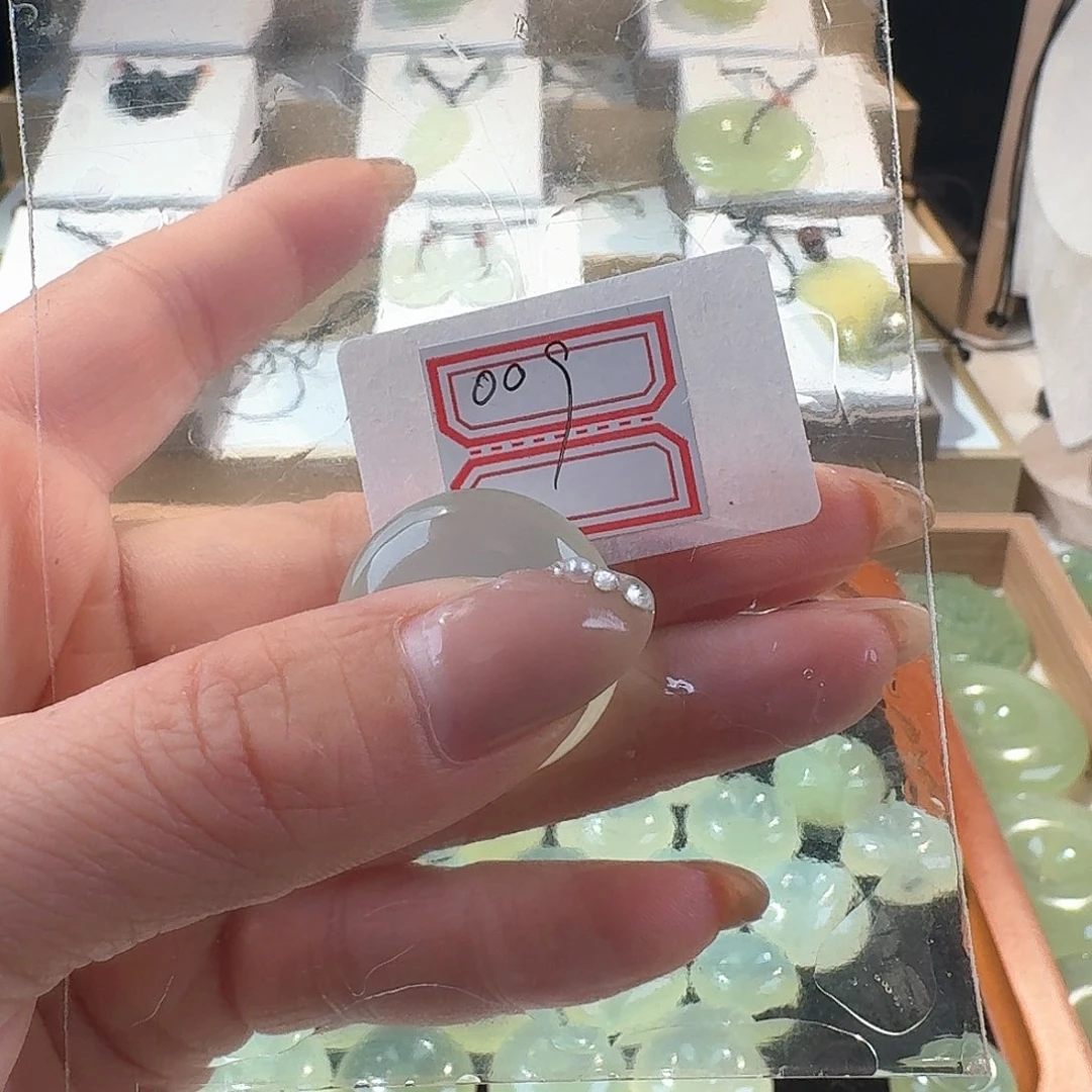 蛇纹石玉合金颈饰精美礼品