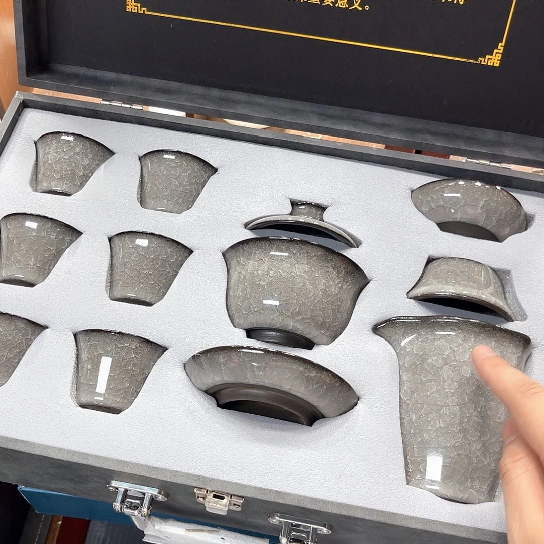 孤品茶具套装等。