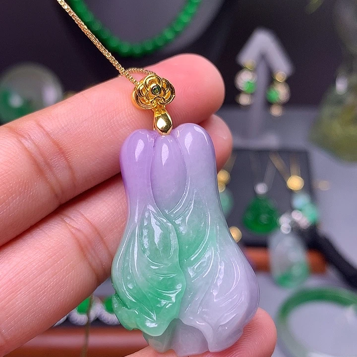 吊坠(赠链)未镶嵌翡翠