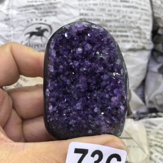 紫晶天然水晶摆件未镶嵌