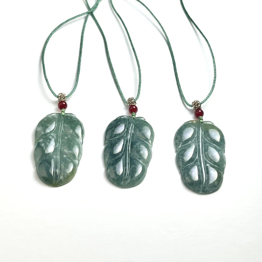 天然A货雪花蓝水翡翠叶子吊坠-多样性发一