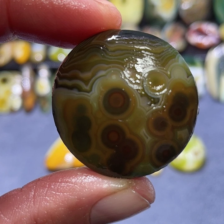 玛瑙/玉髓未镶嵌珠宝奇石