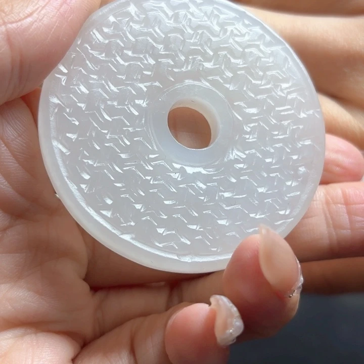 和田玉挂件未镶嵌二****）