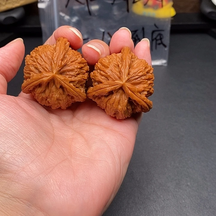 花***落把件文玩核桃白奔