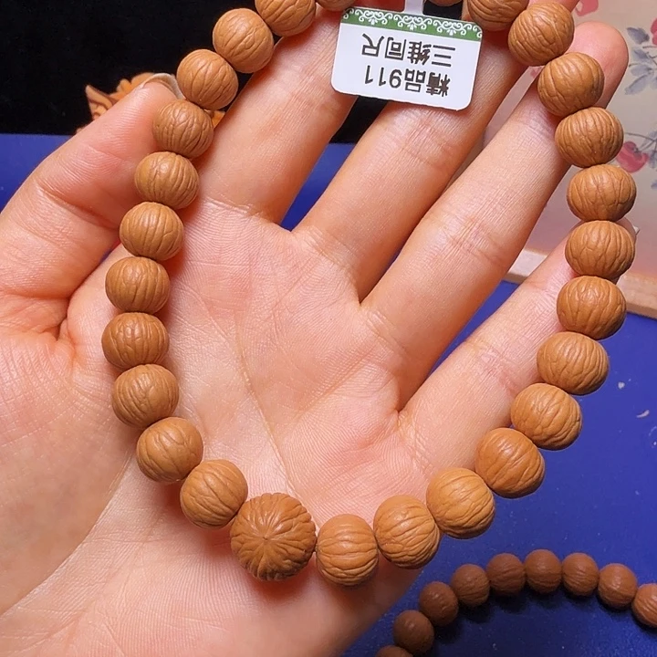 轻***风猴头核桃吊坠土豪