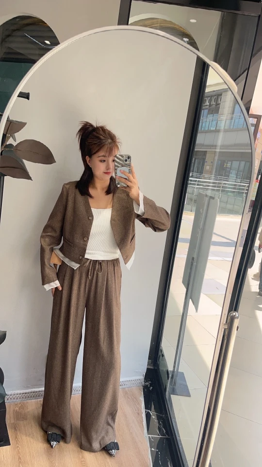 通勤气质套装 质感很好