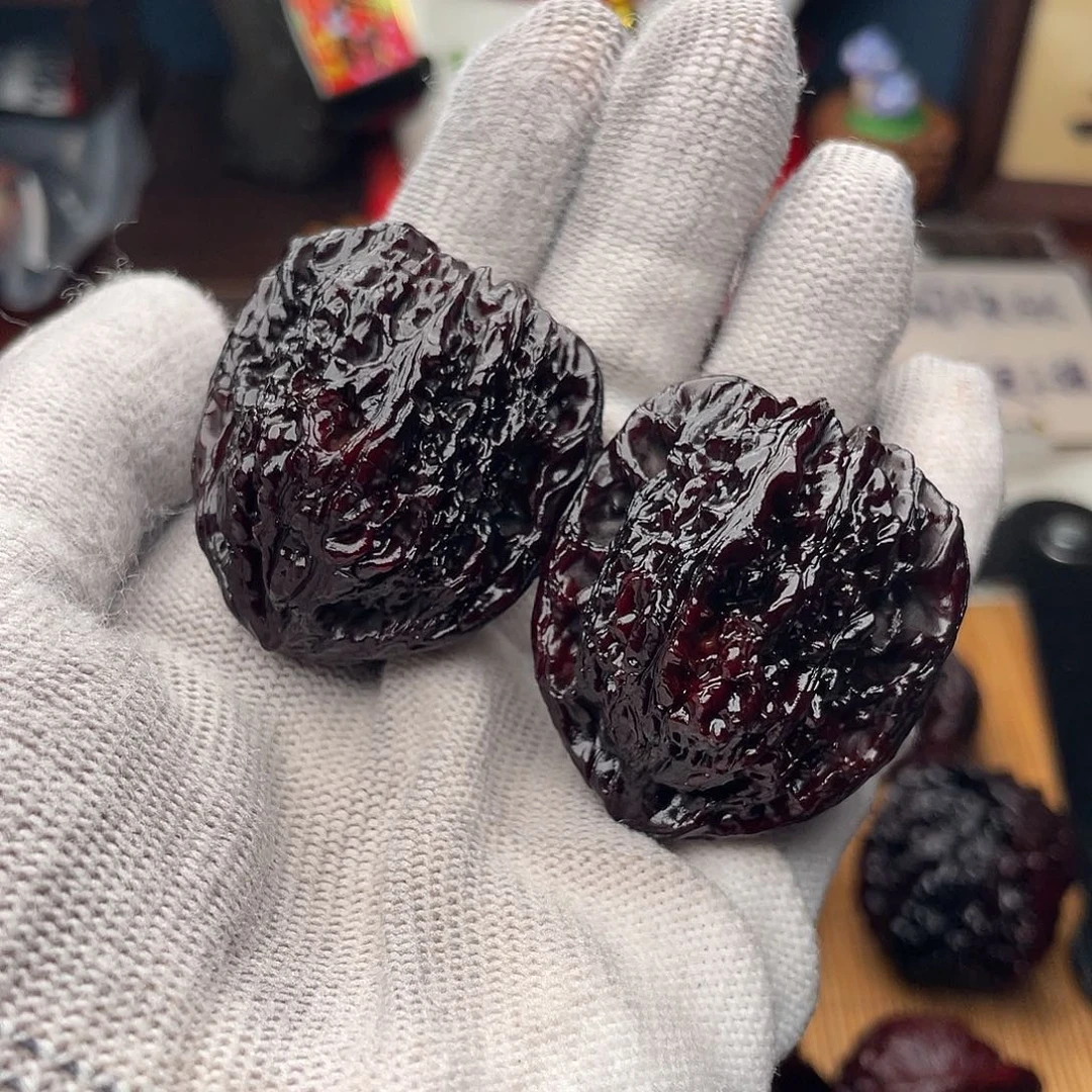 吊坠文玩核桃子弹头彩南疆