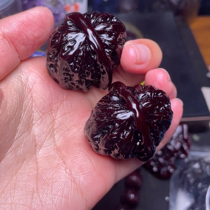 文玩核桃把件快***哥白狮子