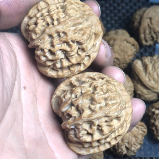 文玩核桃把件苹果园
