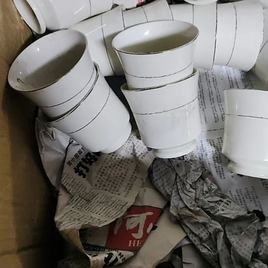 瓷片五厂，七厂各种摆件，瓷片，均有瑕疵！