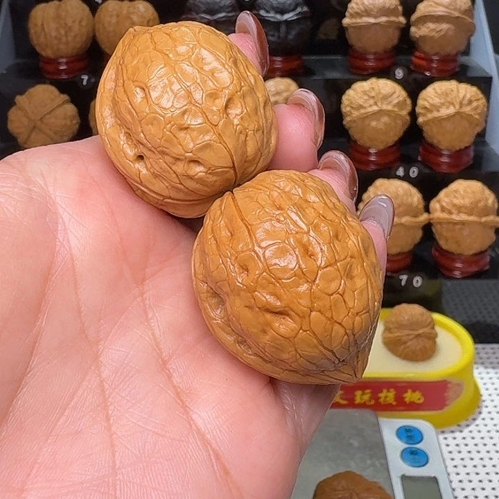 文玩核桃把件云鸡35尺…………30号