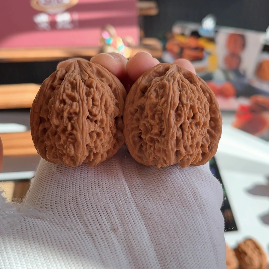 文玩核桃吊坠45g南疆