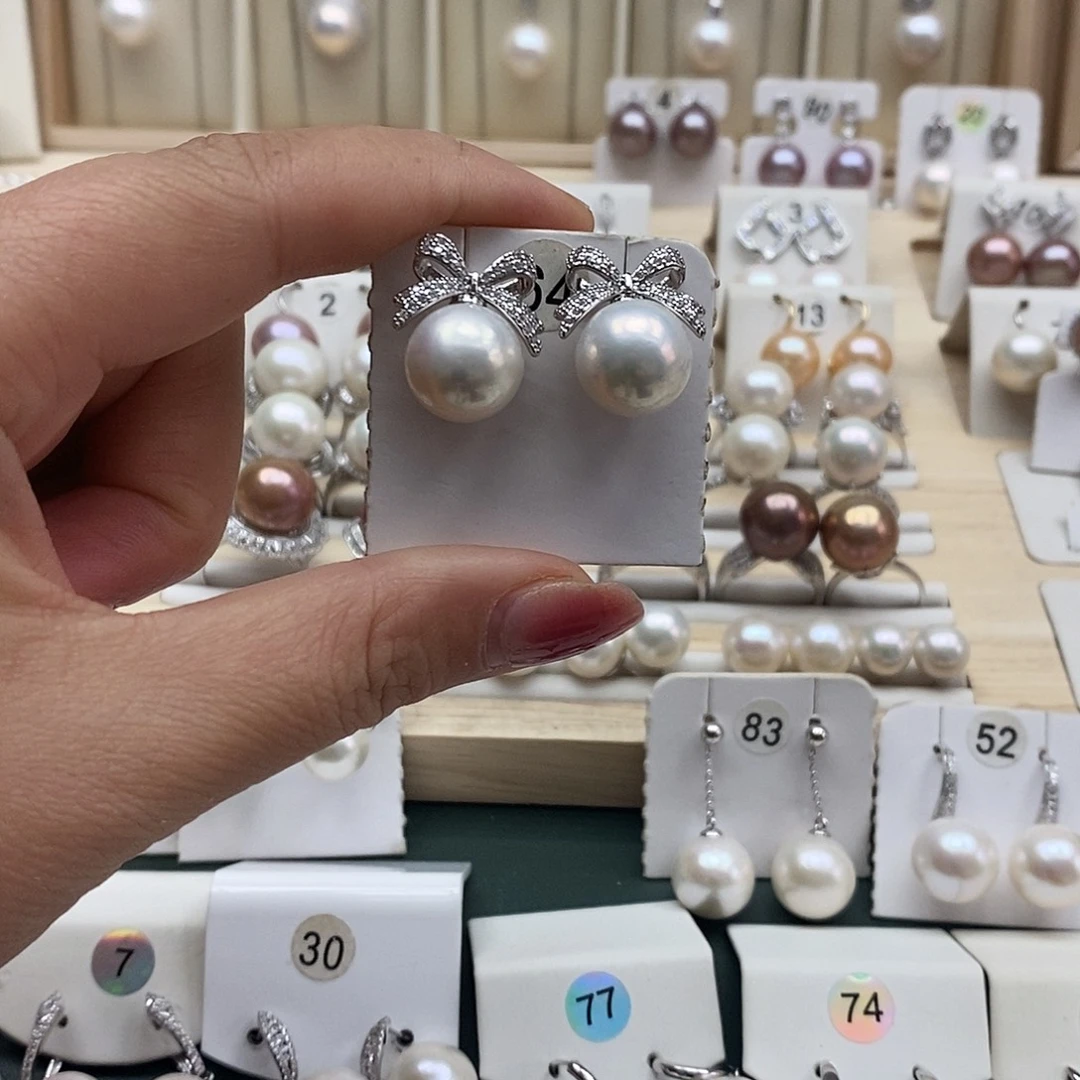 火****淡水珍珠银S925镶嵌颈饰