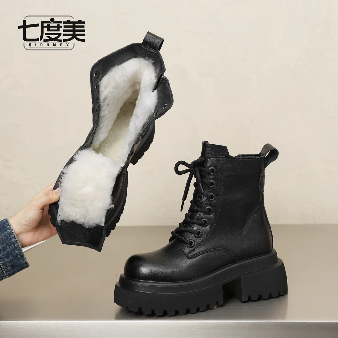 皮毛一体羊毛靴女2025秋冬新款加绒保暖马丁靴加厚厚底防滑雪地靴